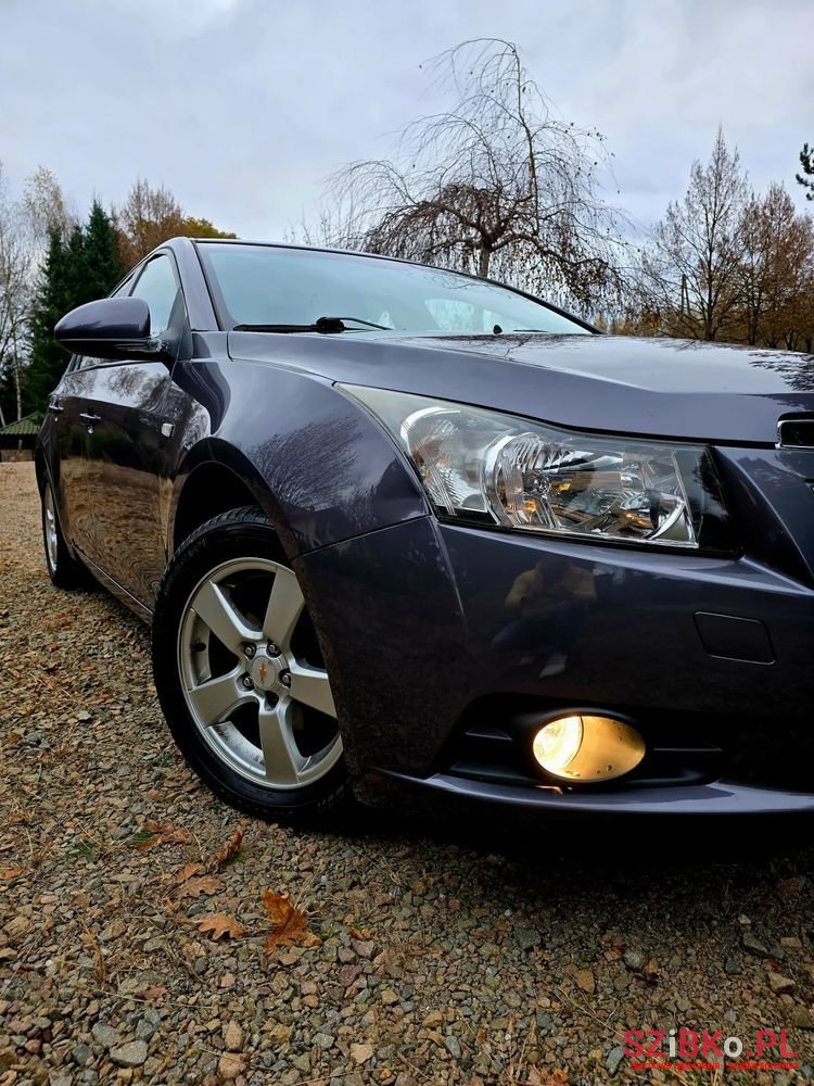 2012' Chevrolet Cruze photo #5