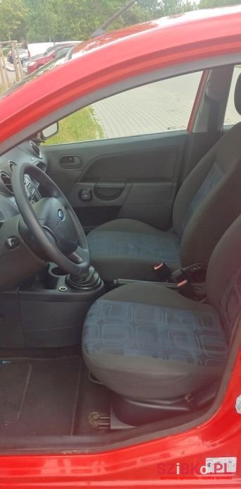 2006' Ford Fiesta photo #4