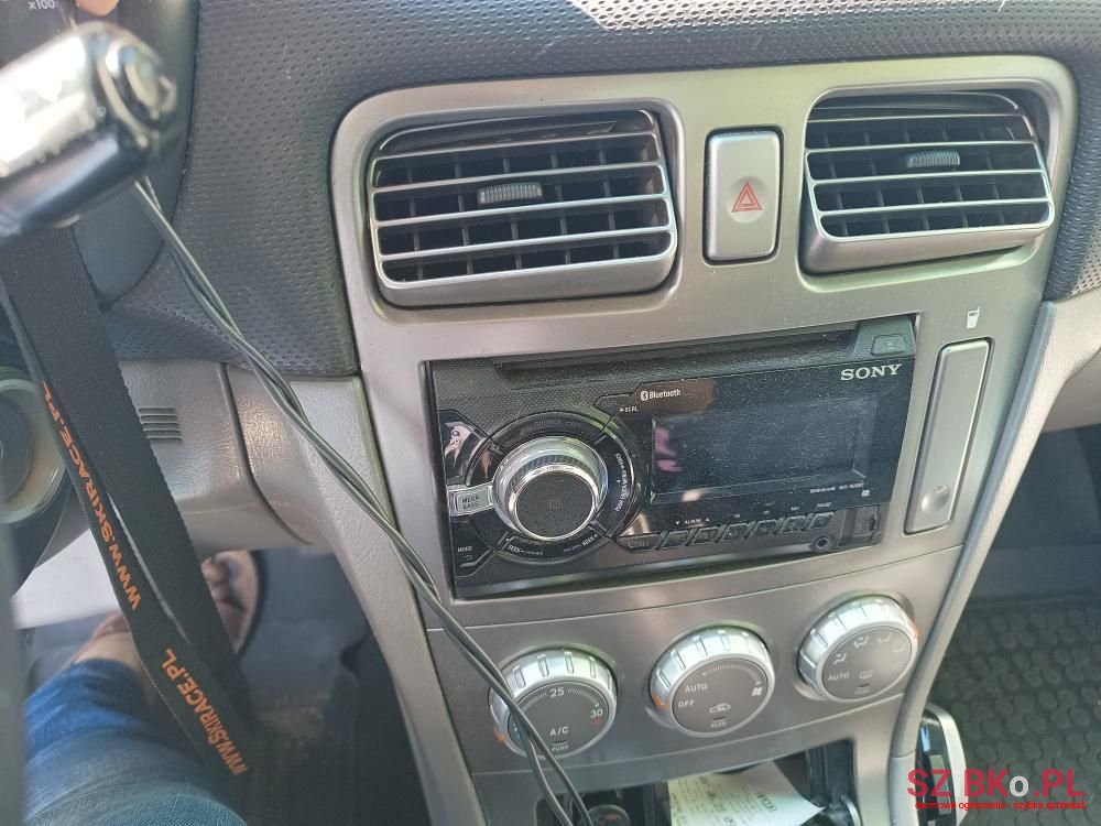 2004' Subaru Forester photo #2