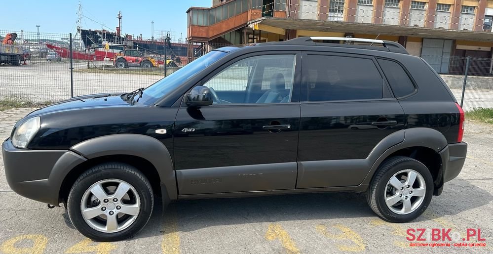 2005' Hyundai Tucson photo #3