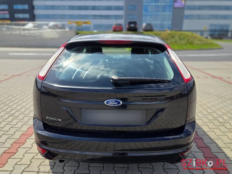 2010' Ford Focus photo #6