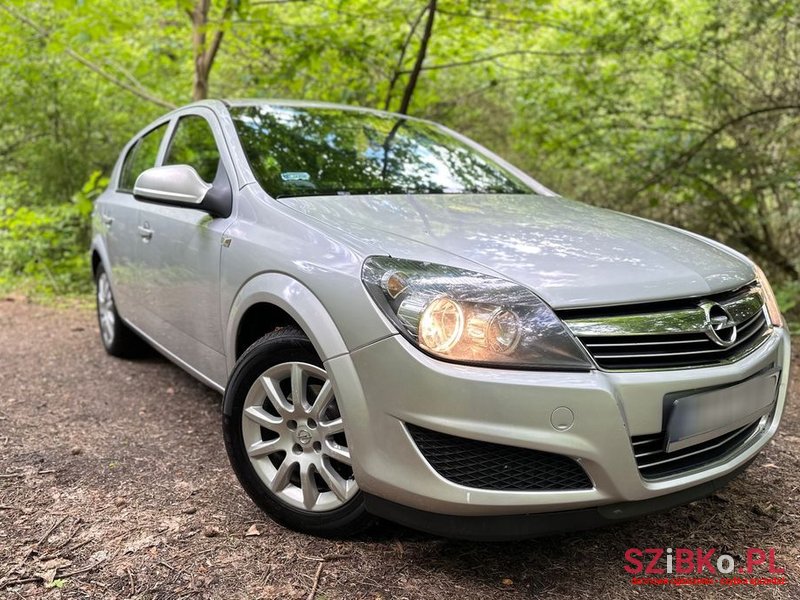 2010' Opel Astra Iii 1.4 photo #2