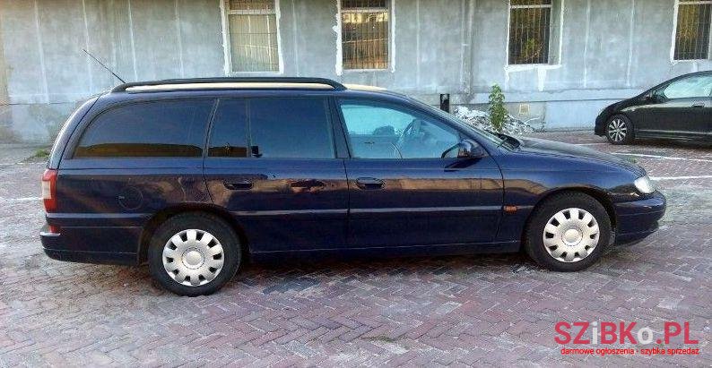 2000' Opel Omega photo #2