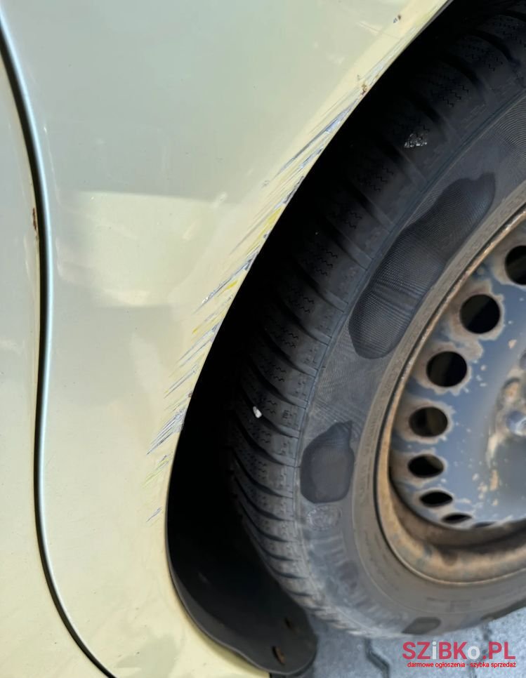 2004' Volvo S40 2.4 Momentum photo #6