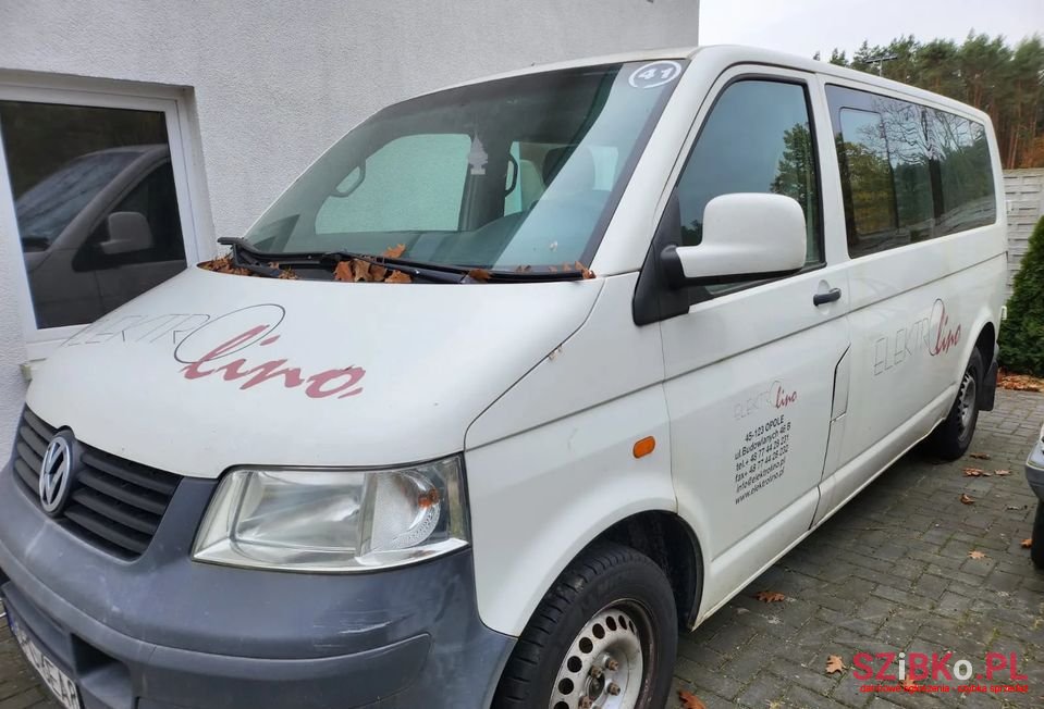 2007' Volkswagen Transporter photo #2