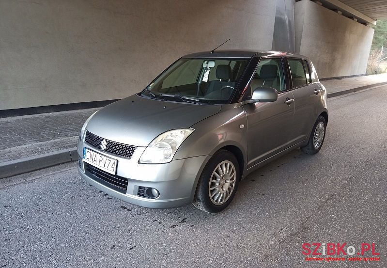 2006' Suzuki Swift photo #6