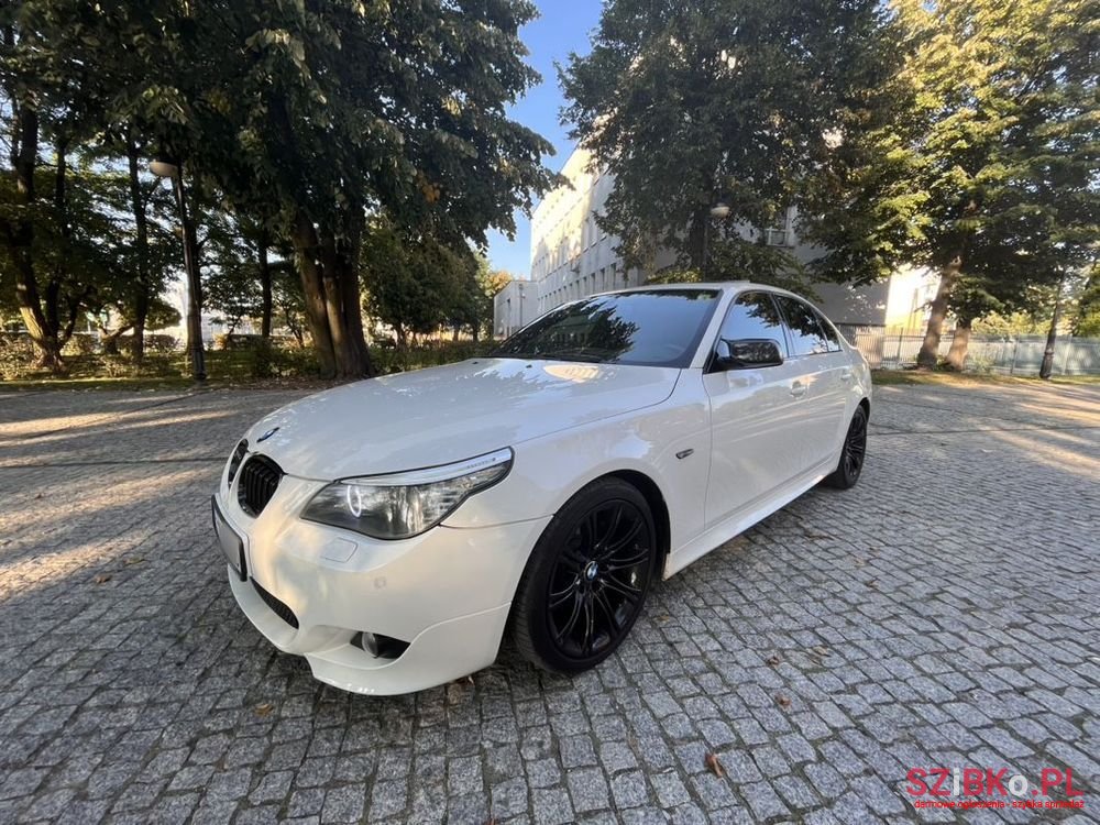 2009' BMW 5 Series 525D Edition Sport photo #1