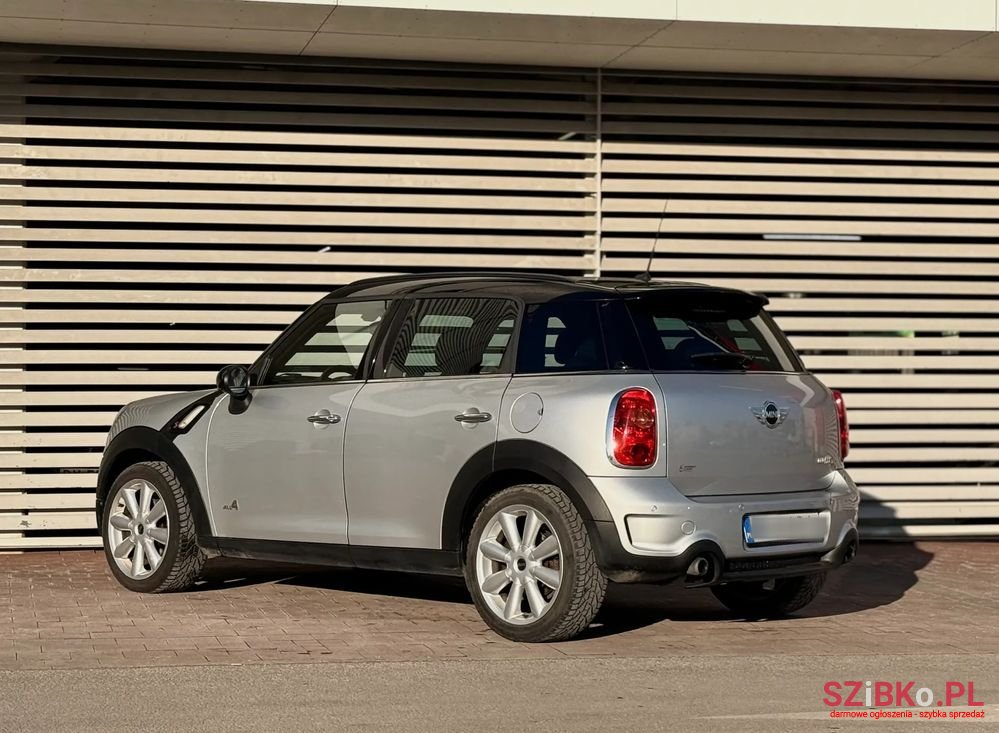 2011' MINI Countryman Cooper S All4 photo #3