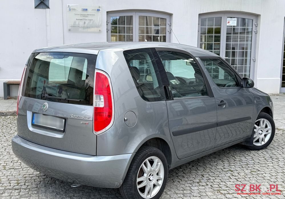 2009' Skoda Roomster photo #4