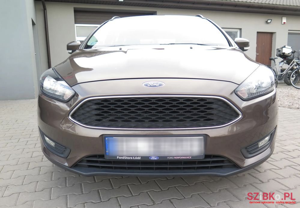 2017' Ford Focus photo #2