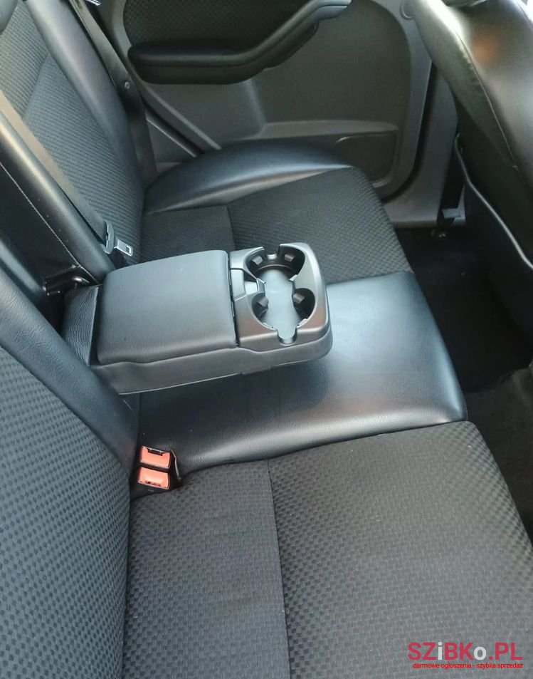 2006' Ford Focus 2.0 16V Titanium photo #5