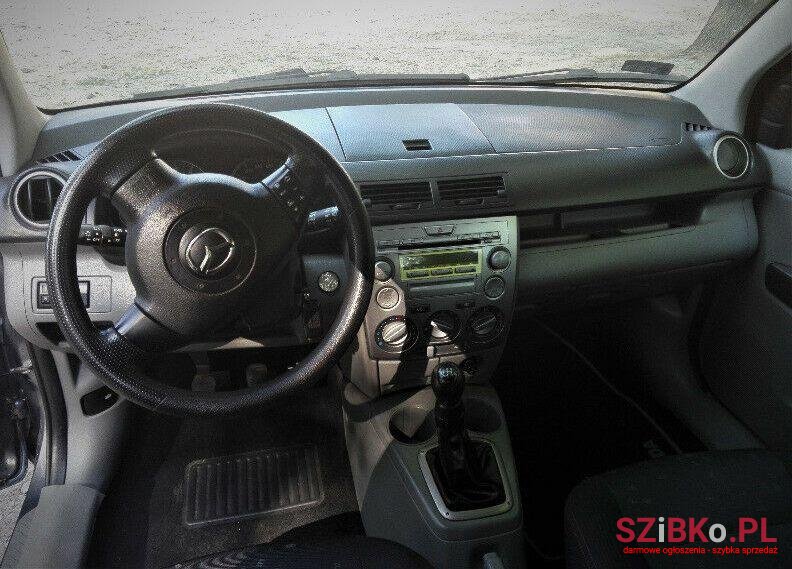 2003' Mazda 2 photo #1
