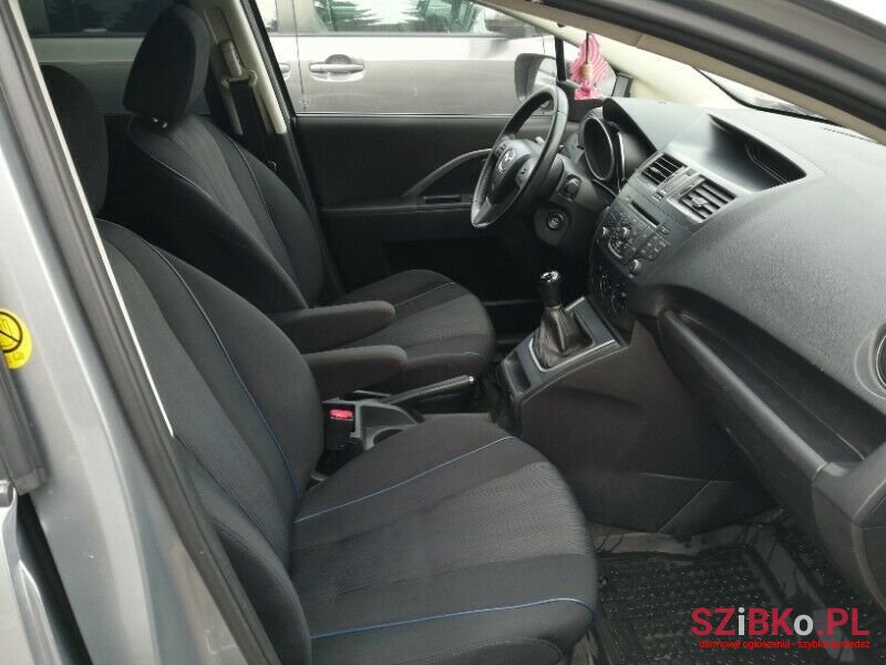 2012' Mazda 5 photo #5