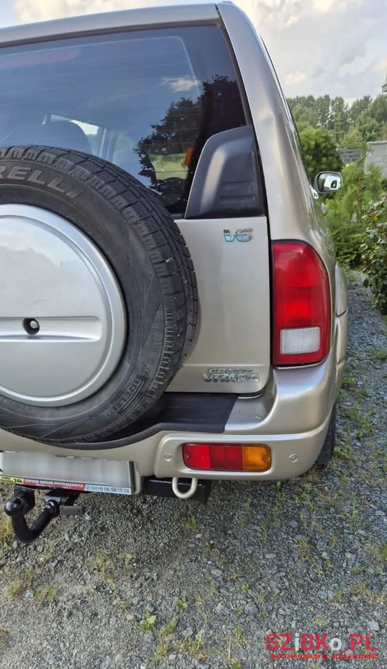2003' Suzuki Grand Vitara 2.7 V6 photo #3