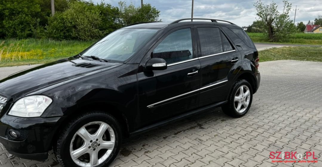 2008' Mercedes-Benz Ml photo #4