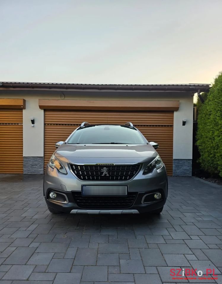 2016' Peugeot 2008 Puretech photo #3