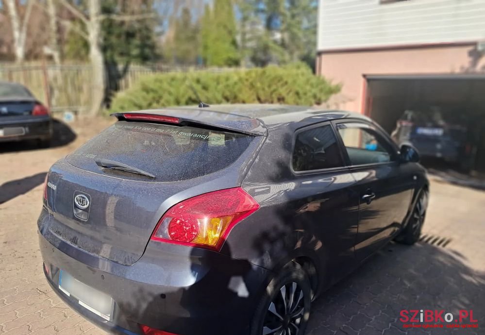 2008' Kia Ceed photo #5