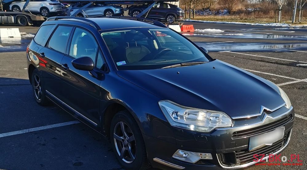 2010' Citroen C5 Tourer photo #5