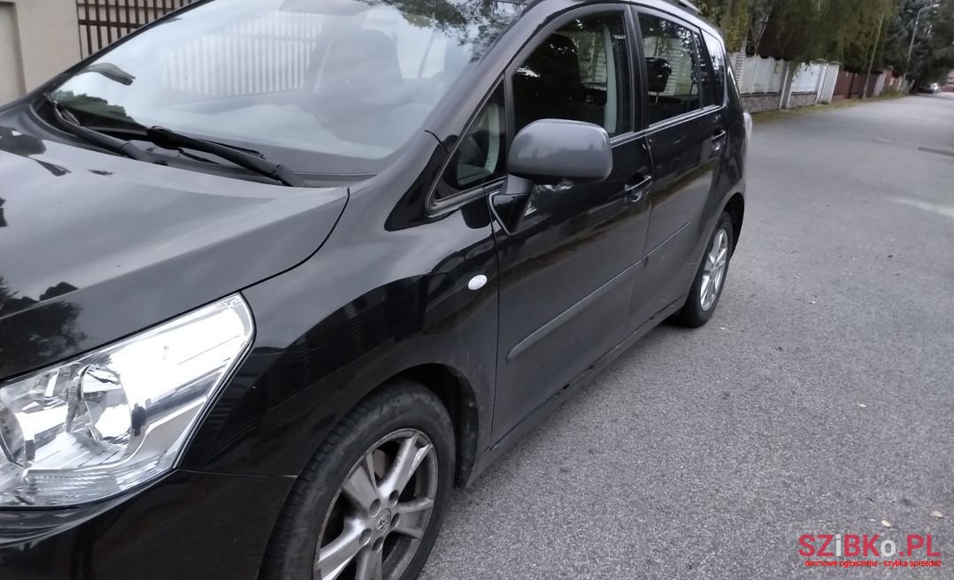 2009' Toyota Verso photo #6