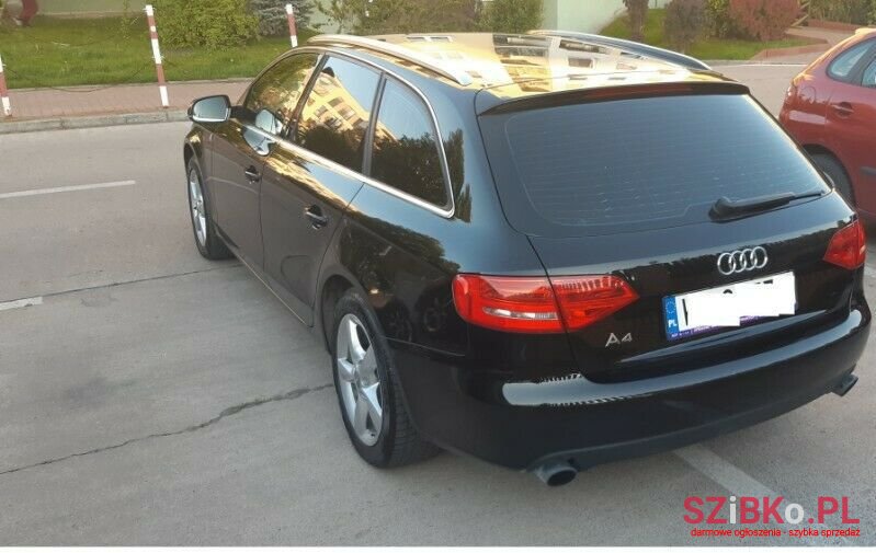 2010' Audi A4 photo #4