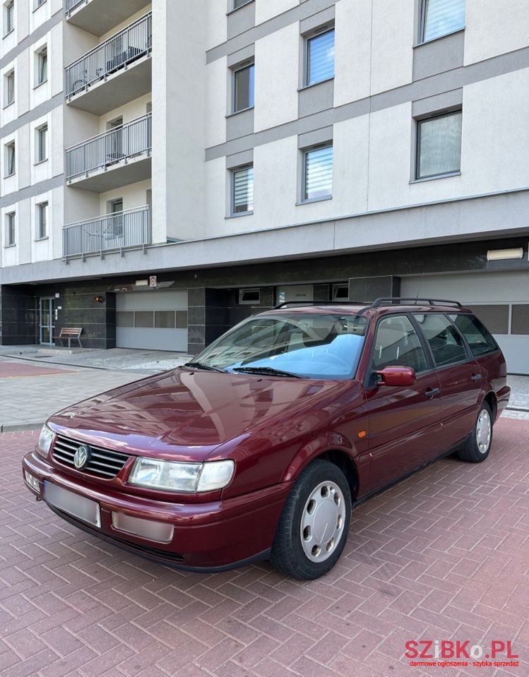 1994' Volkswagen Passat Variant 1.8 Gl photo #1