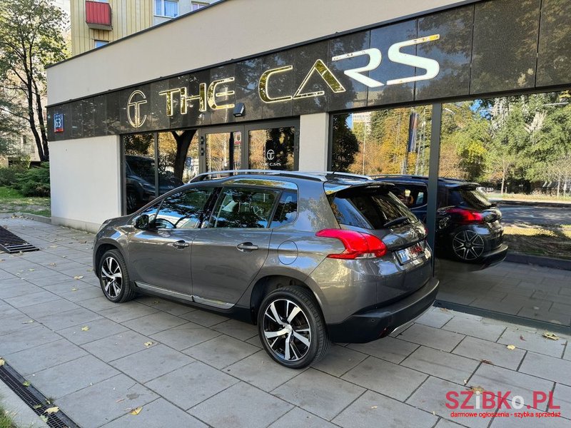 2015' Peugeot 2008 photo #3