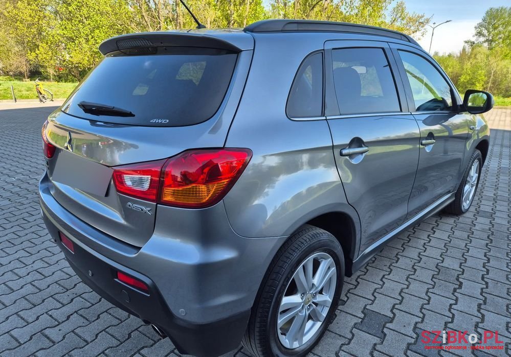 2011' Mitsubishi ASX photo #6