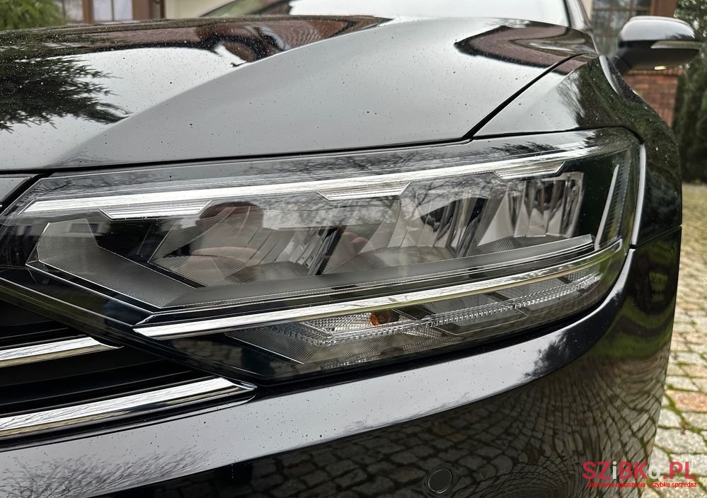 2020' Volkswagen Passat photo #4