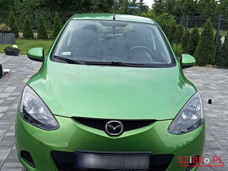 2008' Mazda 2 photo #3