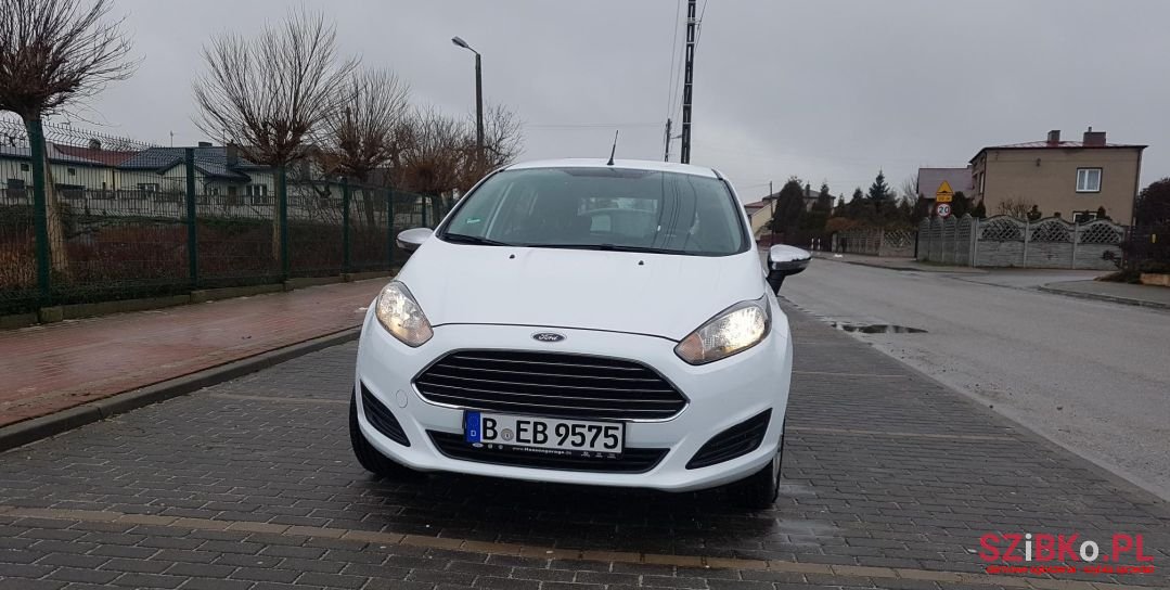 2014' Ford Fiesta Stop photo #2