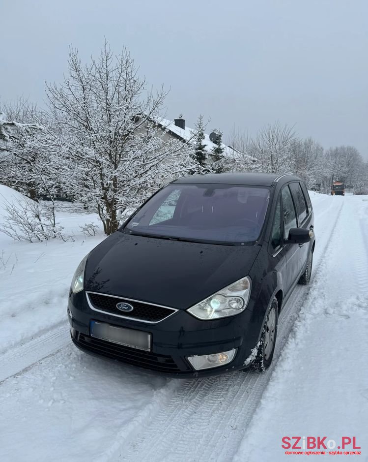 2009' Ford Galaxy 2.0 Tdci Ghia photo #3