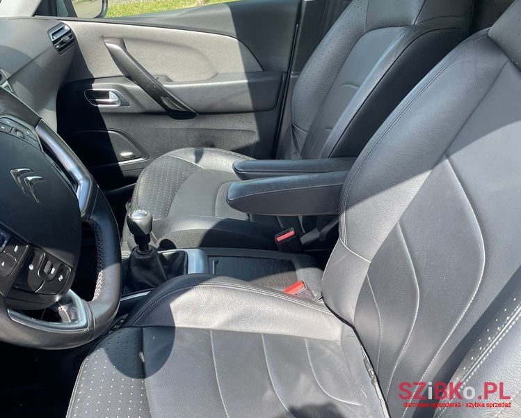 2014' Citroen C4 Picasso photo #4