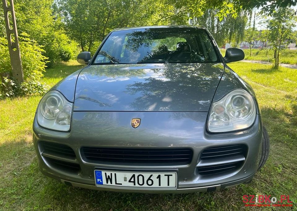 2006' Porsche Cayenne photo #4