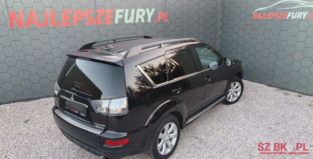 2012' Mitsubishi Outlander photo #6