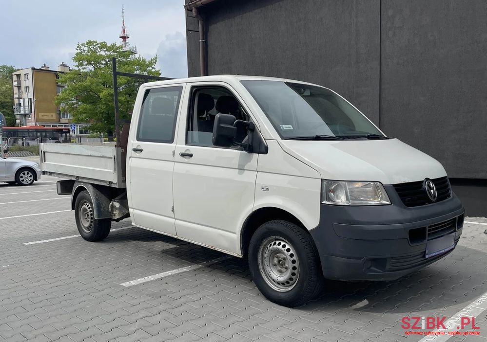 2004' Volkswagen Transporter photo #1