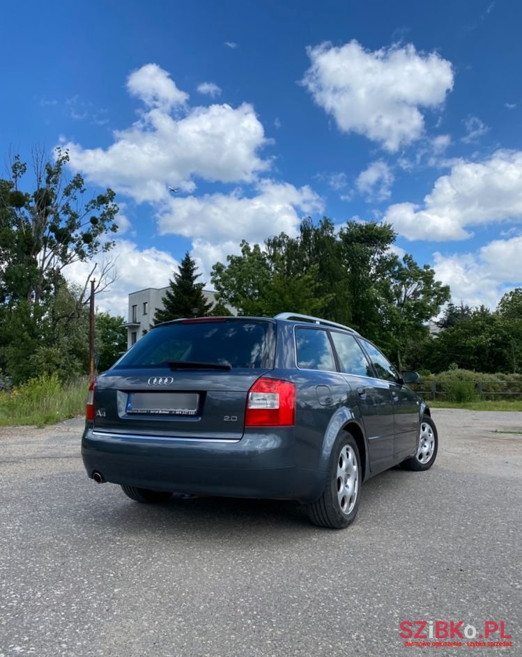 2004' Audi A4 Avant 2.0 photo #2