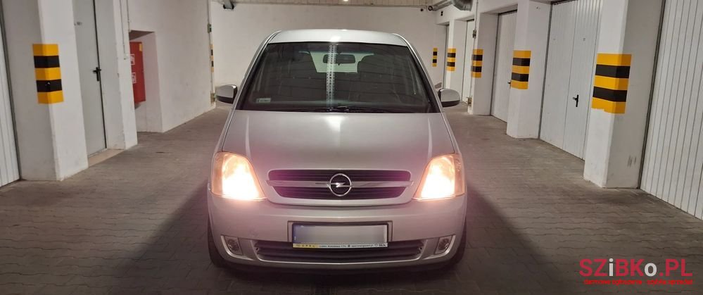 2006' Opel Meriva 1.8 16V Cosmo photo #3