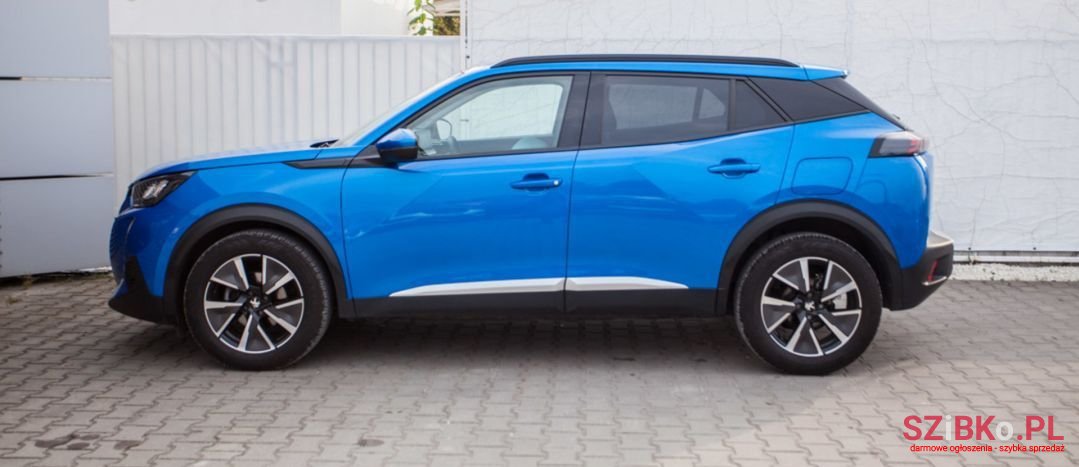 2020' Peugeot 2008 photo #6