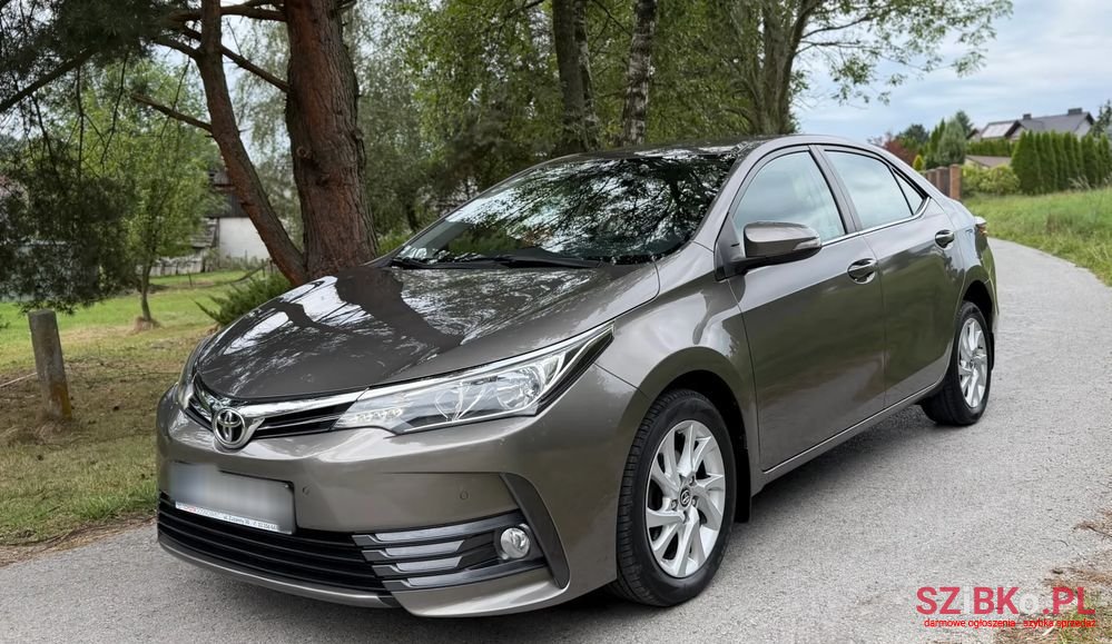 2018' Toyota Corolla 1.6 Premium Ms photo #2