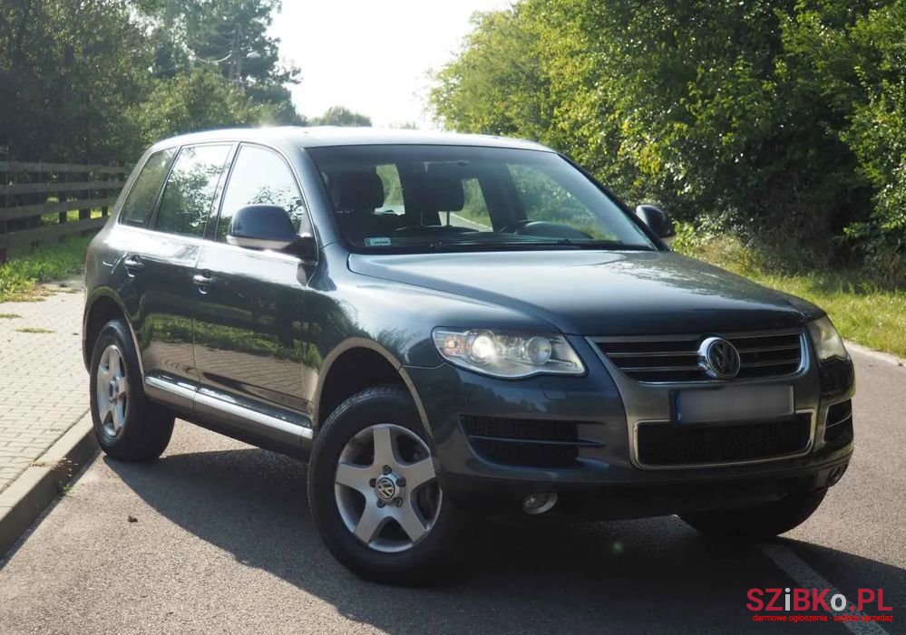 2007' Volkswagen Touareg photo #1