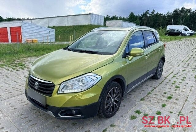 2014' Suzuki SX4 S-Cross photo #1