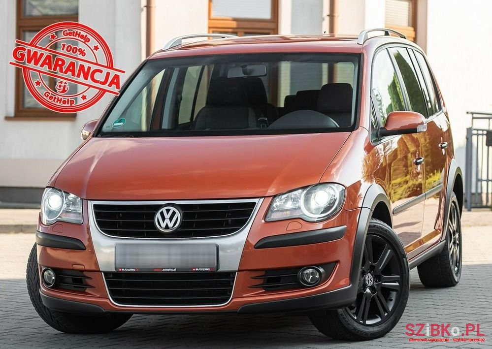 2008' Volkswagen Touran 1.4 Tsi Cross photo #1