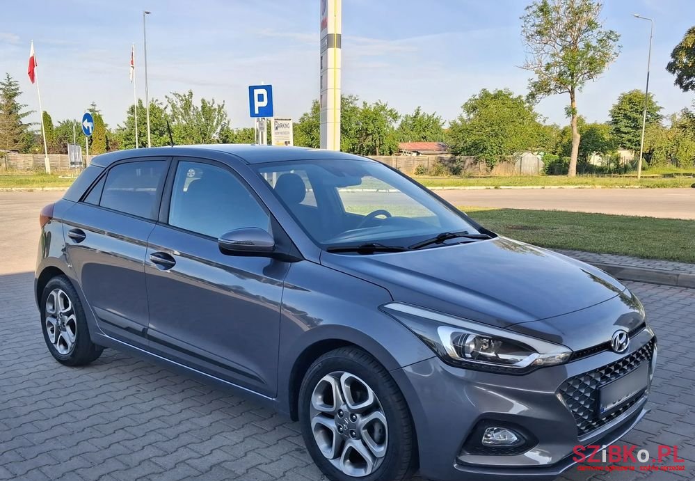 2018' Hyundai i20 1.2 Bluedrive Go photo #3