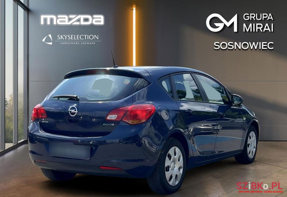 2011' Opel Astra 1.3 Cdti Cosmo S&S photo #5