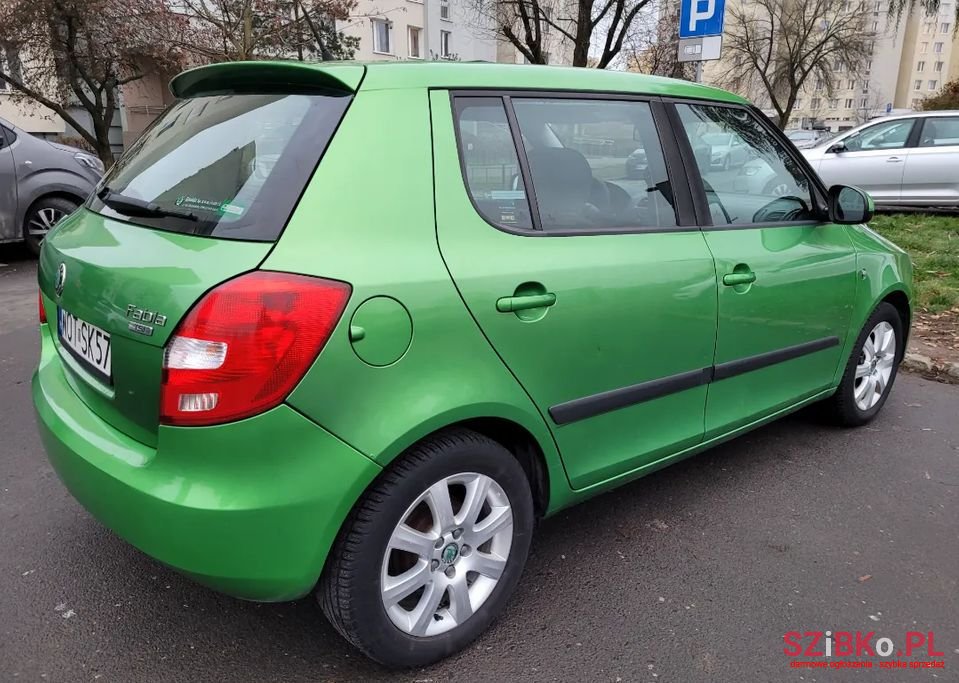2010' Skoda Fabia photo #3