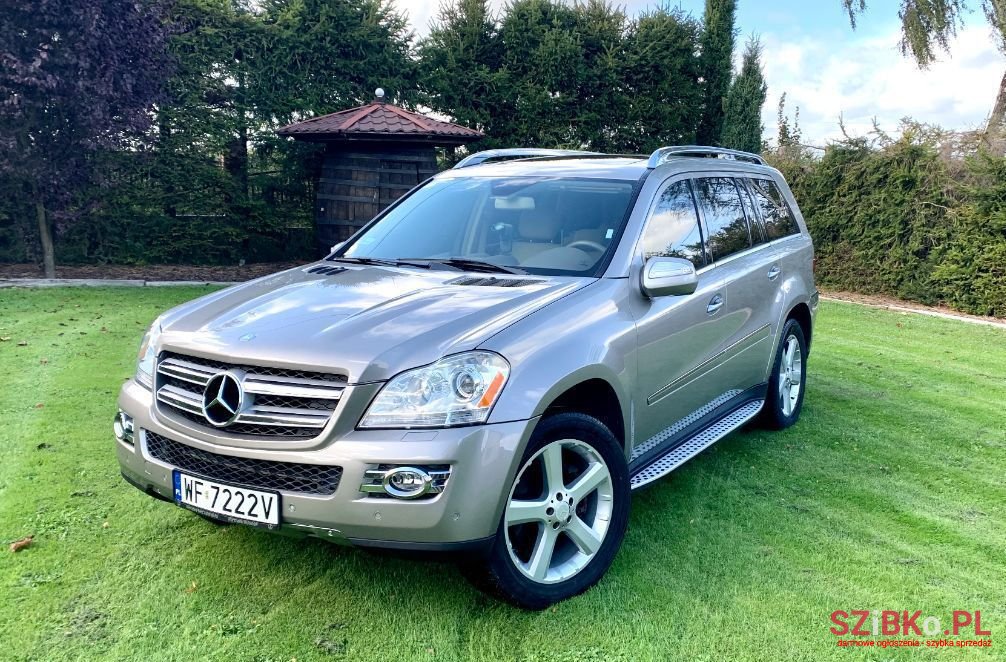 2009' Mercedes-Benz Gl photo #3