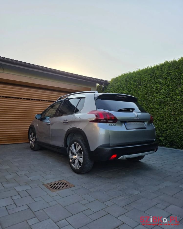 2016' Peugeot 2008 Puretech photo #5