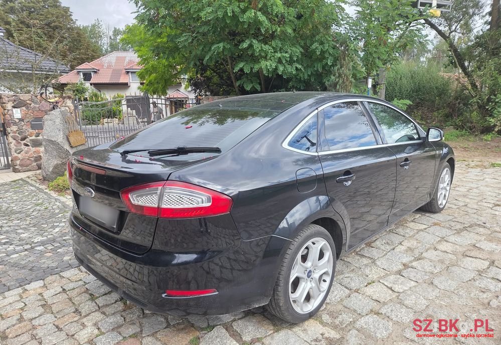 2011' Ford Mondeo 2.0 Tdci Titanium S photo #3