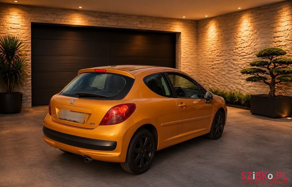 2007' Peugeot 207 1.6 Vti Sporty photo #3