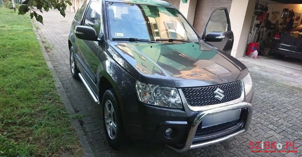 2009' Suzuki Grand Vitara 1.6 photo #2